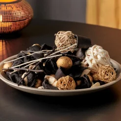 CASA Articulos Aromáticos|Escape Black Oudh Popurri Negro