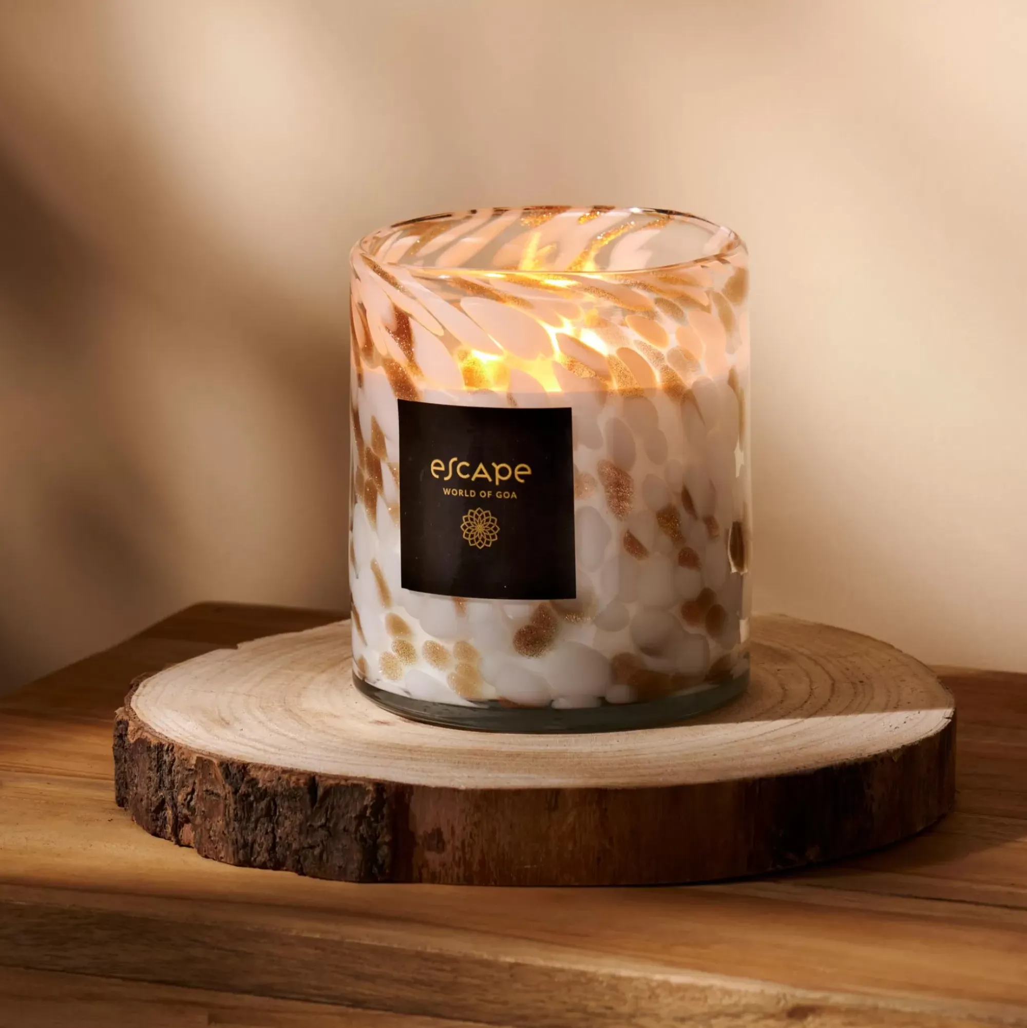 CASA Velas|Escape World Of Goa Vela Perfumada Blanco, Dorado, Multicolor