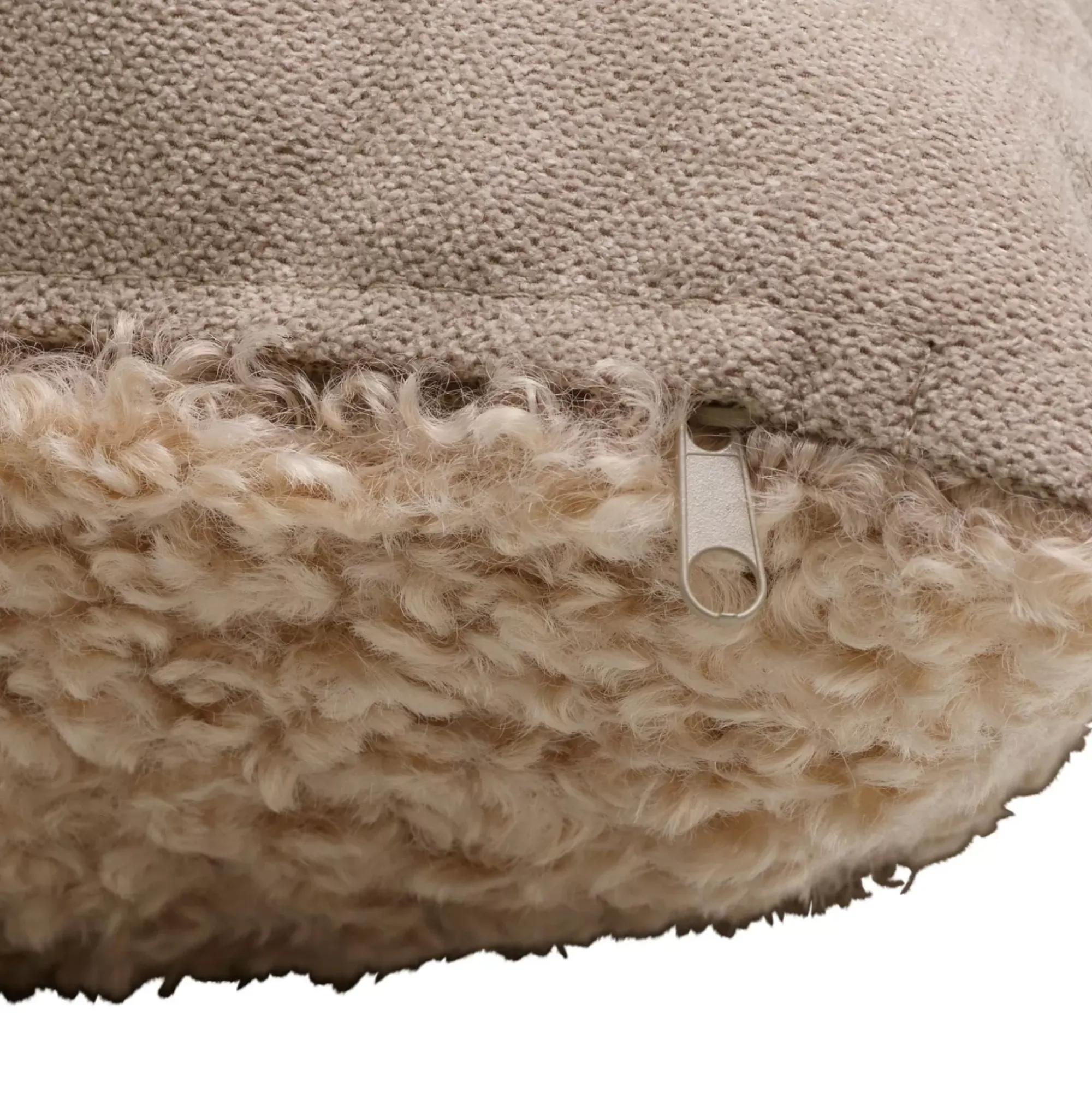 CASA Cojines|Hugo Cojin Beis