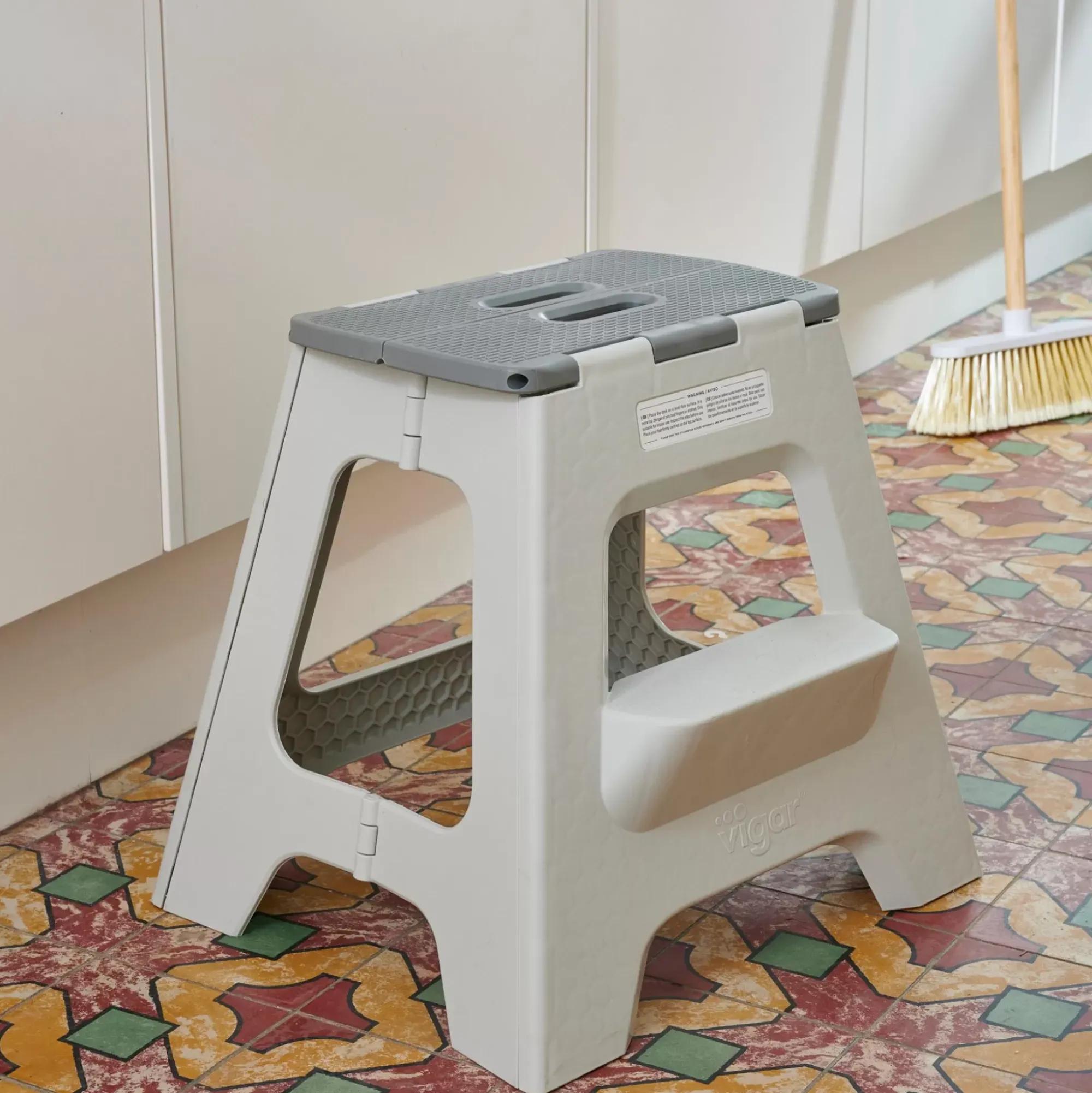 CASA Limpiar|Jasmin Taburete Plegable Deluxe Xl Gris Claro