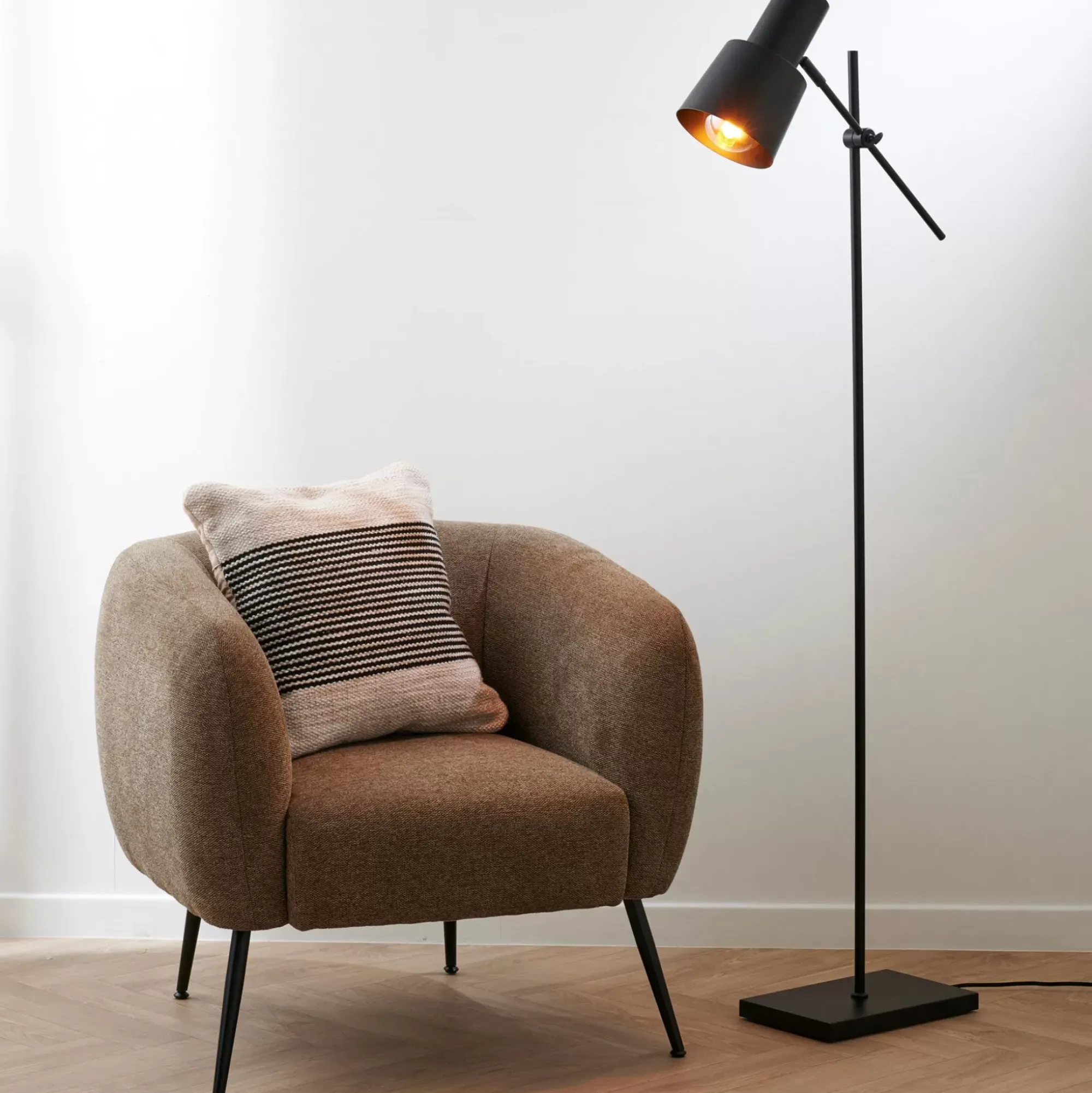 CASA Lamparas De Pie|Ramon Lampara De Pie Negro Mate
